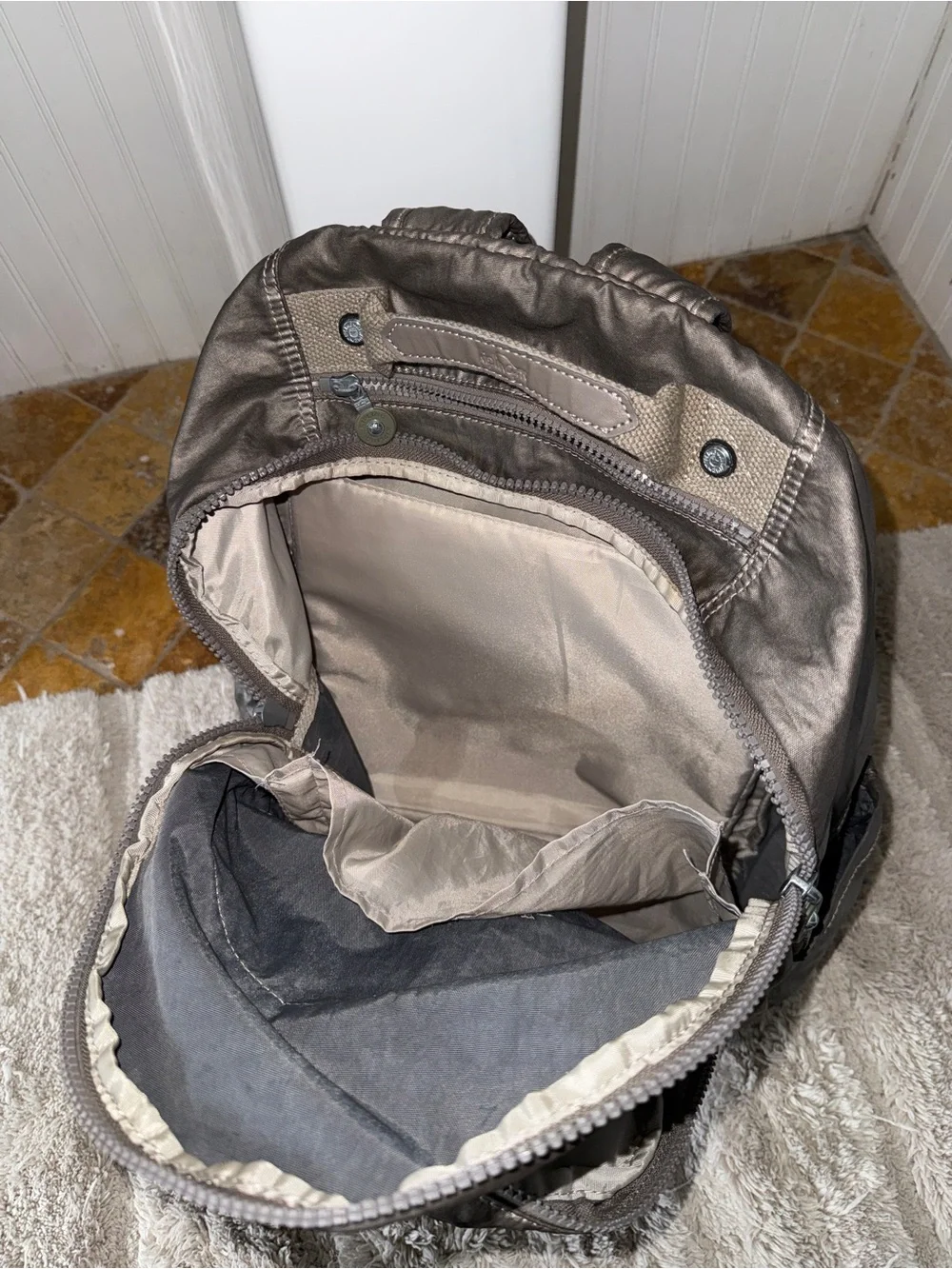 Kipling Seoul Large Backpack 15” with laptop sleeve🎒